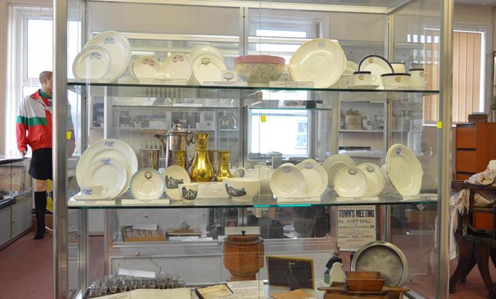 Miscellaneous Display Cabinet